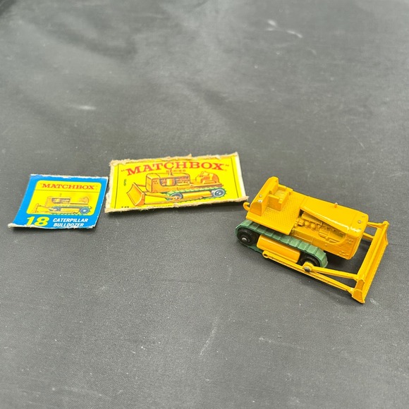 MATCHBOX Other - VTG Matchbox Series No 18 Caterpillar D8 Bulldozer Lesney England Box Panels